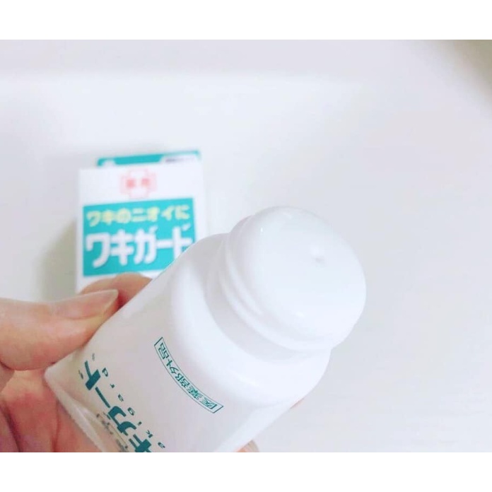 Lăn Khử Mùi Hôi Nách KOBAYASHI Dạng Gel - Nhật Bản