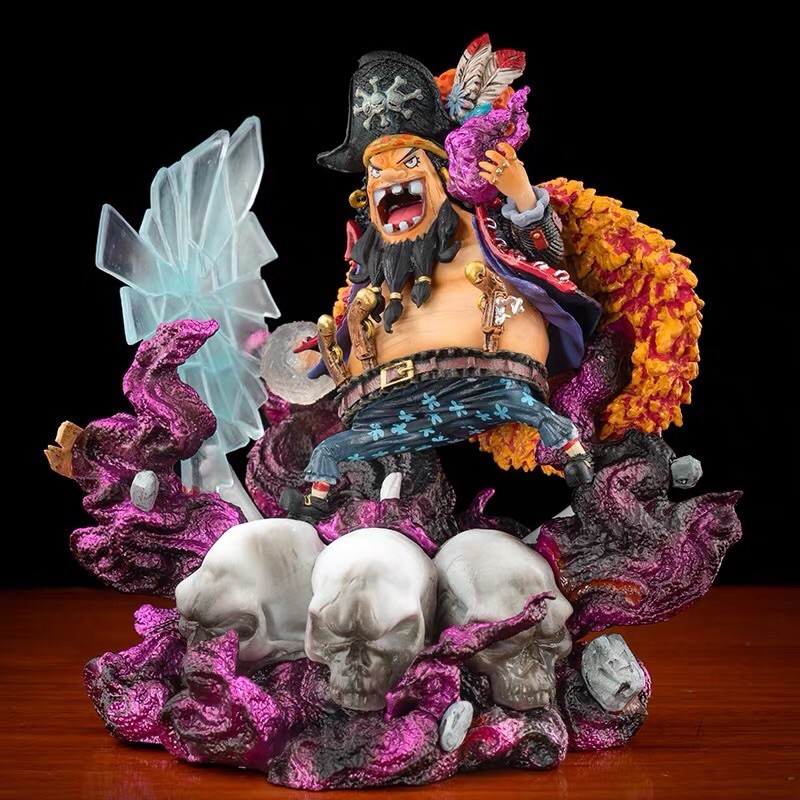 Mô hình Figure One Piece: Râu đen Marshall D.Teach