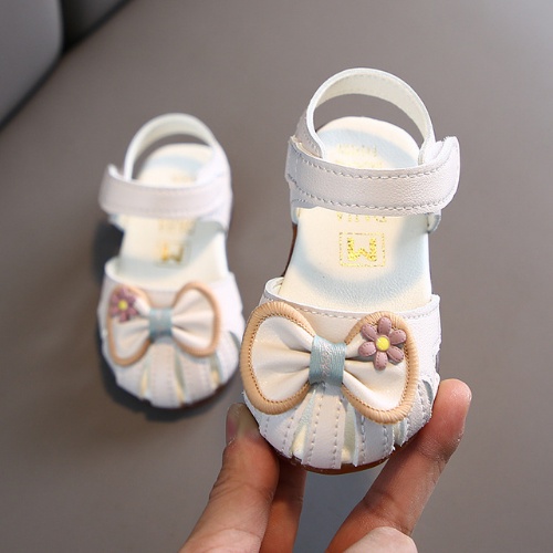 Dép sandal tập đi đế mềm chống trơn trượt, thoáng khí, đính nơ xinh xắn cho bé gái từ 1-3 tuổi ( Hồng, Trắng)