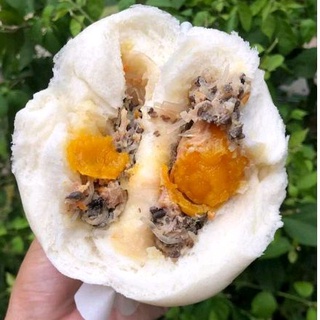 Bánh bao nguyên cám trứng thịt mộc nhĩ ( 4 bánh )