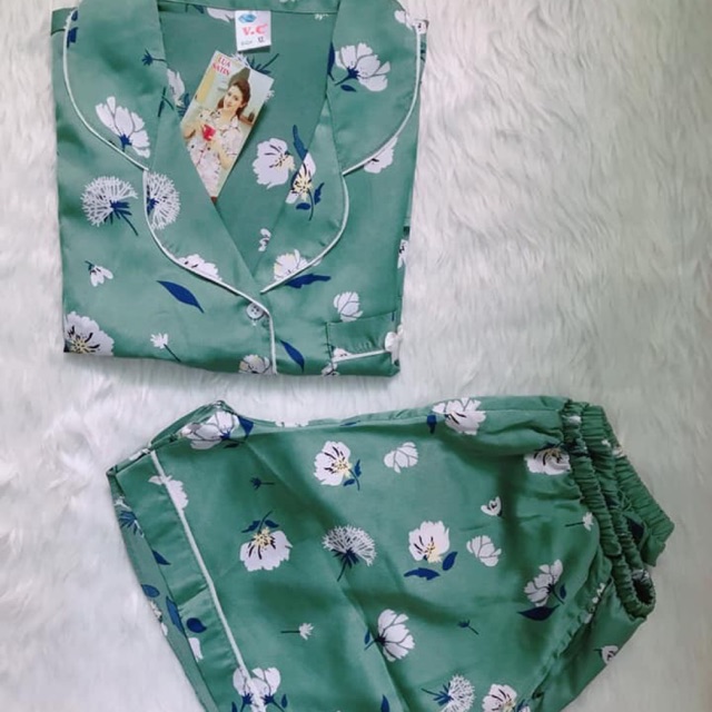 Đồ bộ mặc ở nhà