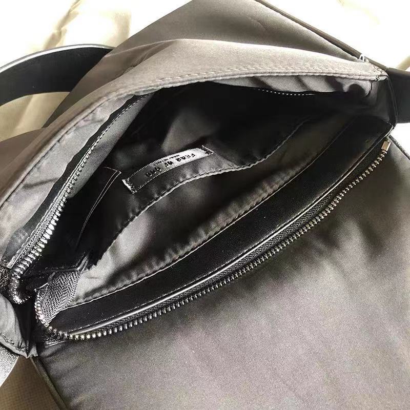 FEAR OF GOD FOG Season 7 ESSENTIALS High Street Tide Brand Oblique Cross Couple Shoulder Bag