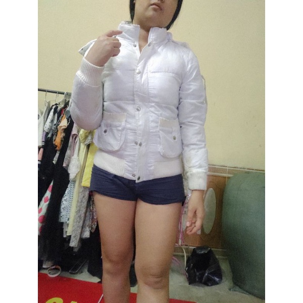 Phao ngắn mũ viền lông