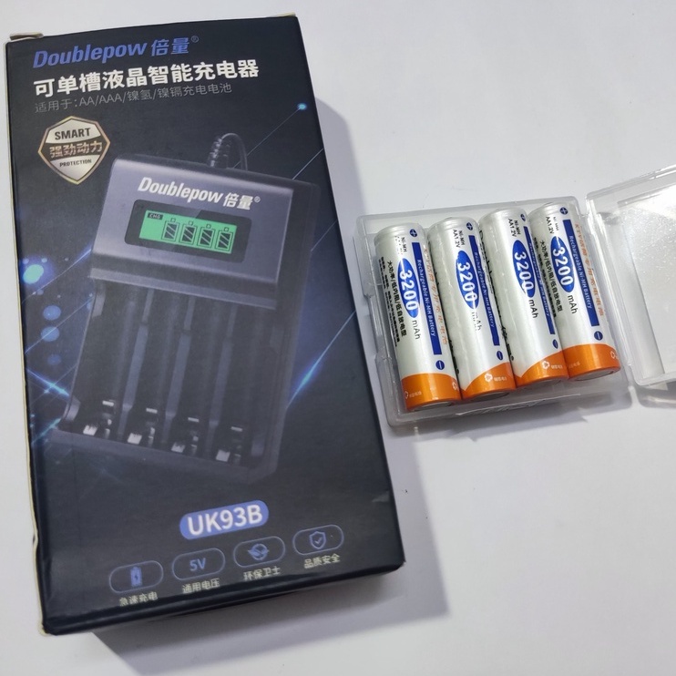 [Màn Hình Báo Đầy Tự Ngắt] Sạc USB UK93B và 4 Pin Sạc NiMh AA 3200mAh 1.2V MiCro Karaoke Báo Đầy Tự Ngắt