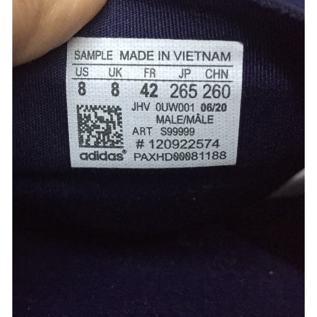 Dép Adidas sample hai màu phân biệt siêu hiếm