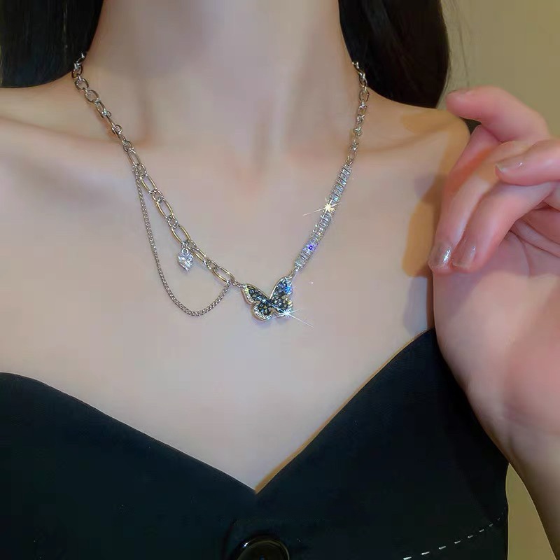 Vòng cổ Mạ Vàng 2K Mặt Hình Bướm Đen Đính Đá Zircon Tua Rua