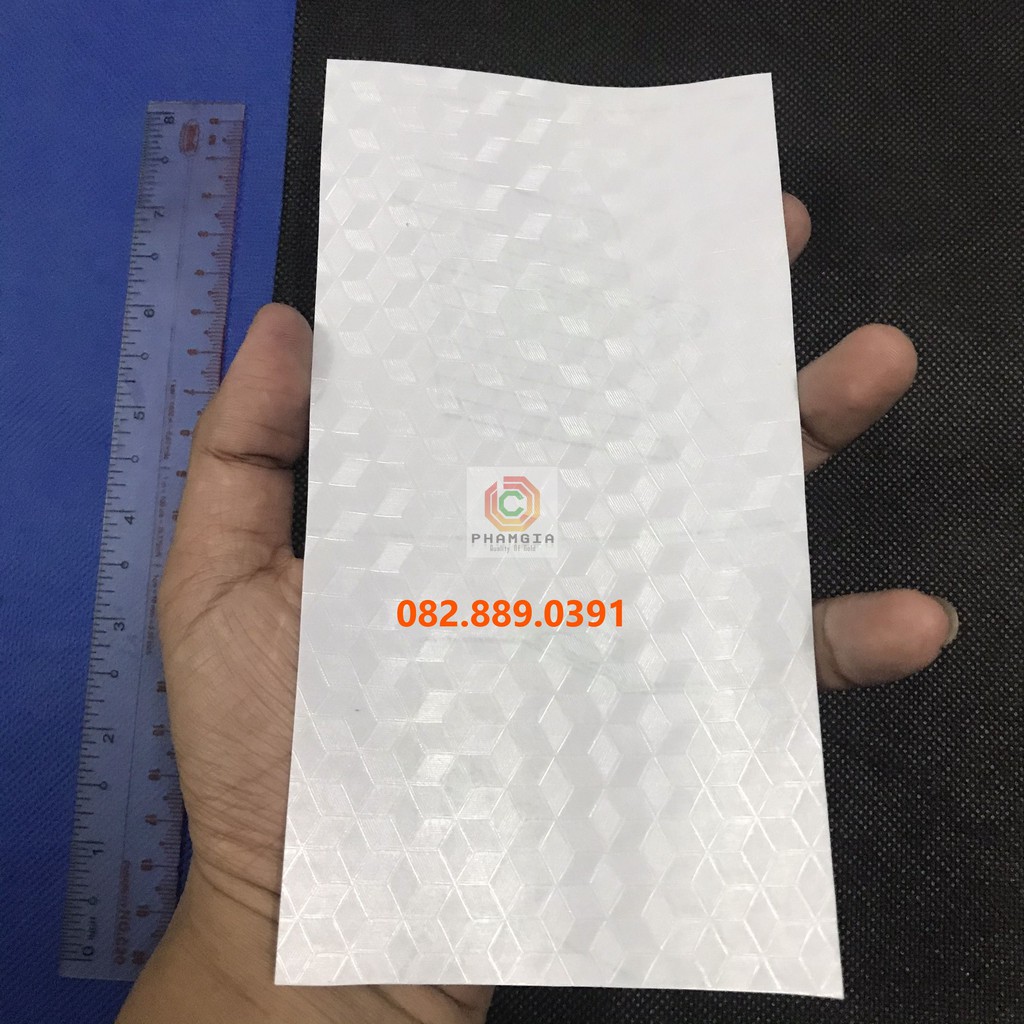 Miếng dán mặt lưng skin carbon nguyên thủy cắt sẵn khổ 10cmx17cm