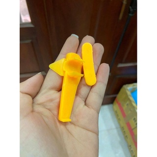 Nẹp Nhựa Mỏ Vịt Máy Ra Vào Lốp