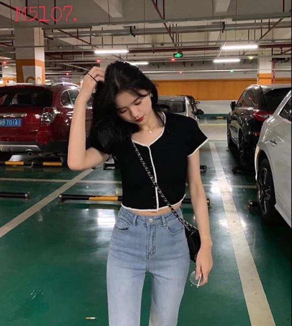 Áo croptop nút thật phối viền hàng xịn (ap)