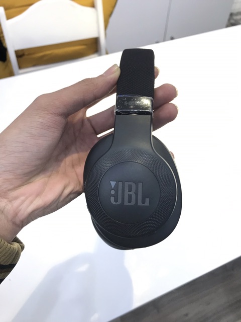 Tai nghe bluetooth JBL E55BT likenew chính hãng | BigBuy360 - bigbuy360.vn