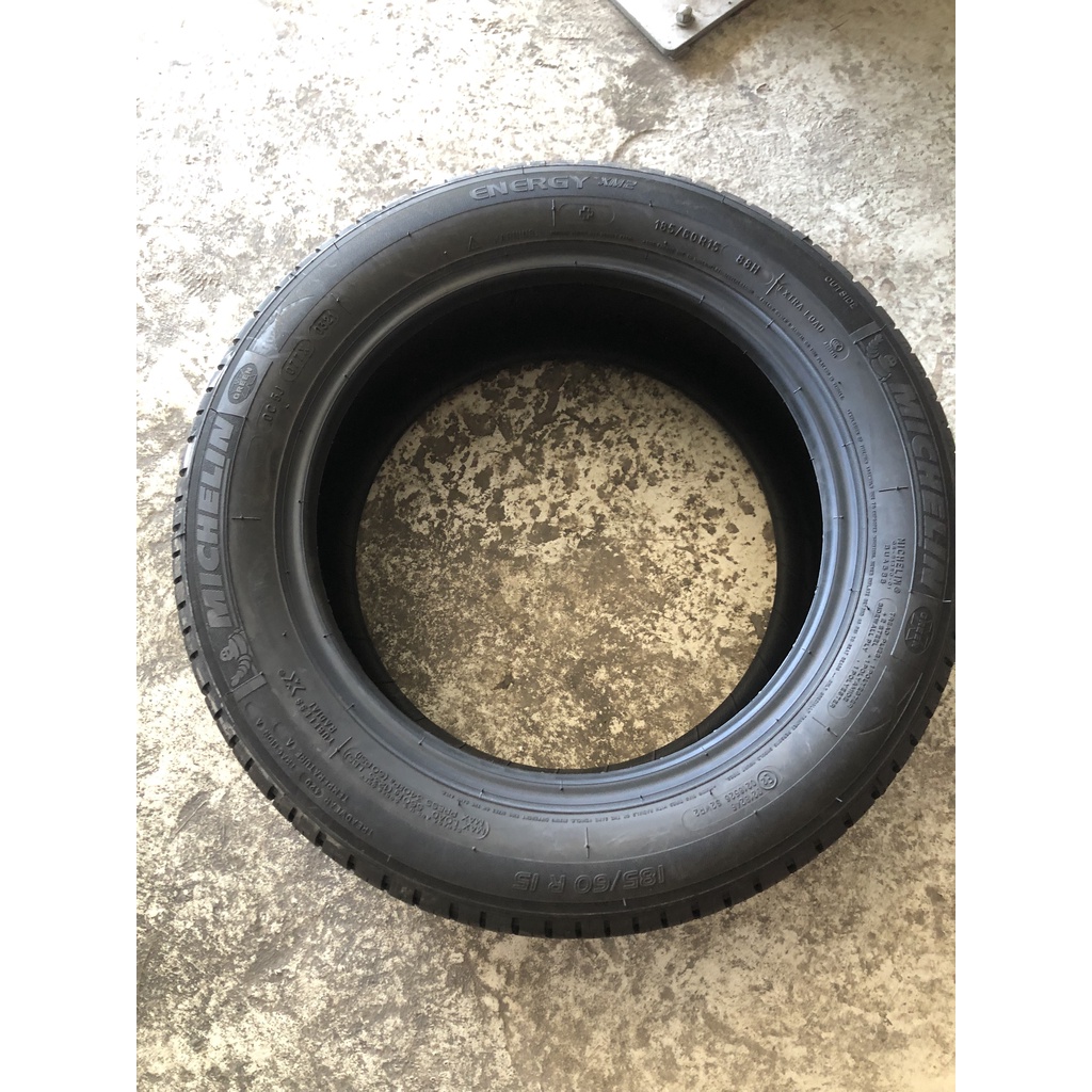 Lốp Michelin 185/60R15 XM2+