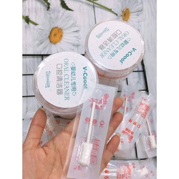 Gạc tưa rơ lưỡi que thân giấy làm sạch miệng cho bé sơ sinh Vcool (30 que)