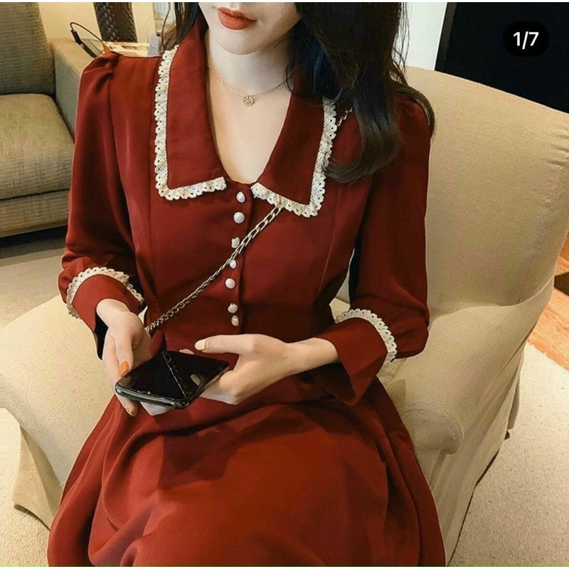 VÁY ĐỎ VIỀN REN