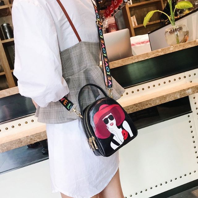 Túi đeo chéo nữ kiểu Hàn Quốc dây chữ love 2- 3 ngăn