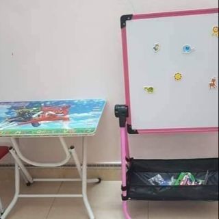 Bảng vẽ 2 mặt cho bé