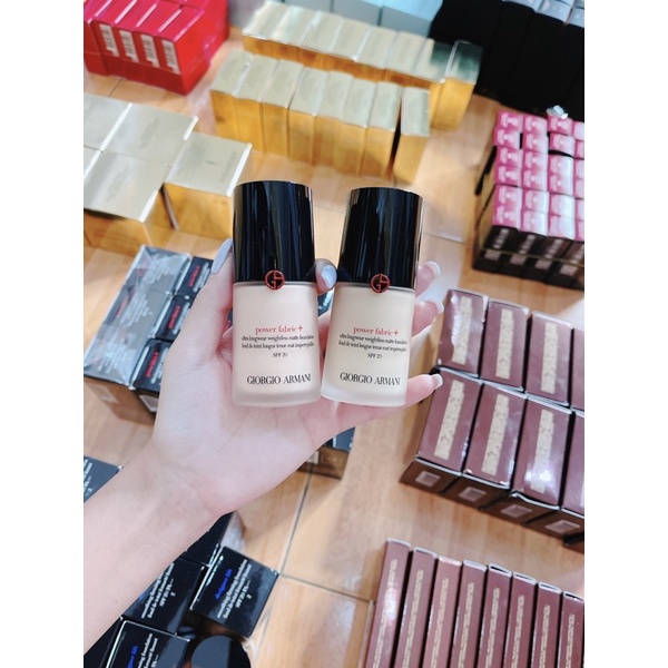 Kem nền Giorgio Armani Powew Fabric / Designer Lift.