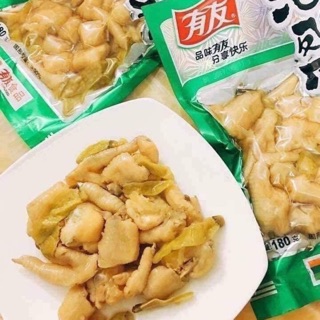 Chân gà cay yuyu gói xanh 180gr