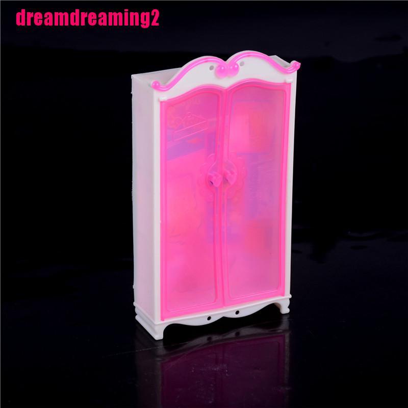 Mô Hình Tủ Quần Áo Màu Hồng Độc Đáo