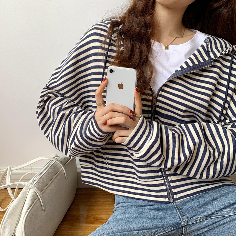 Áo khoác dài tay có mũ trùm họa tiết kẻ sọc phong cách mới cho nữ 45699