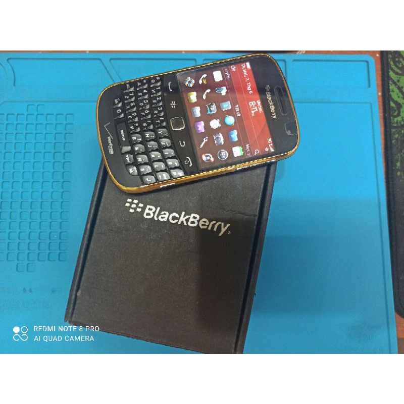 Black berry 9930