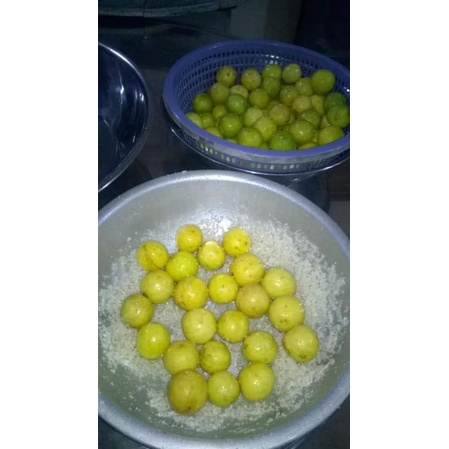 Chanh muối nhà làm 1kg chưa tính nước