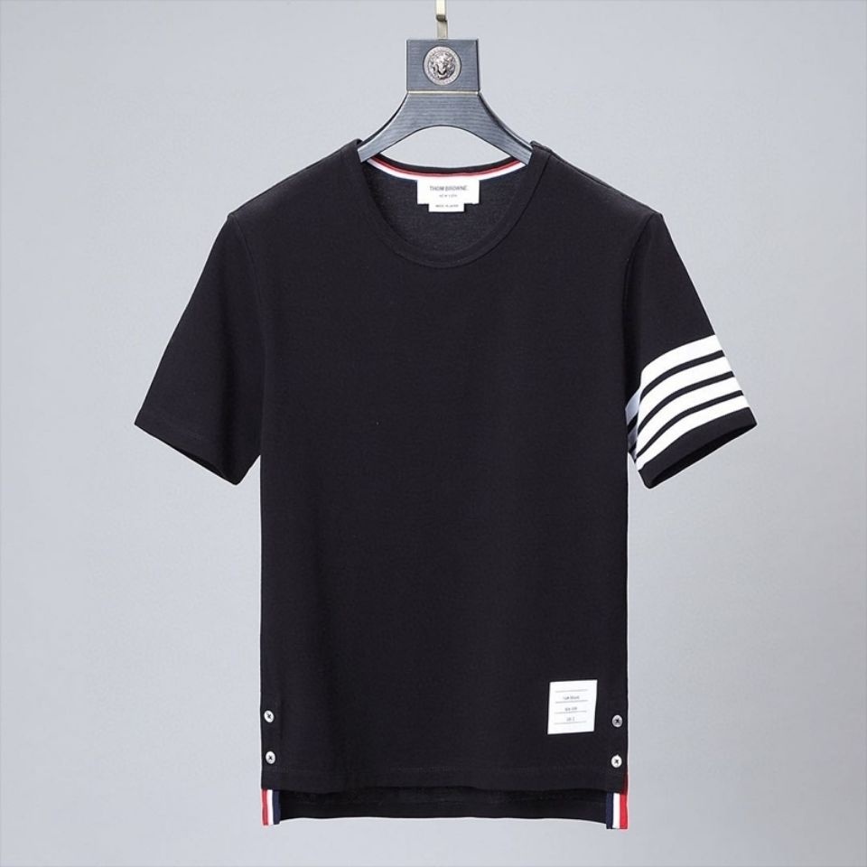 Áo Phông Cổ Tròn Fom Slim Đứng Phối 3 Sọc Vai Siêu Đẹp Cotton Mịn Thoáng Mát Thoải Mái Hoạt Động Hè 2022