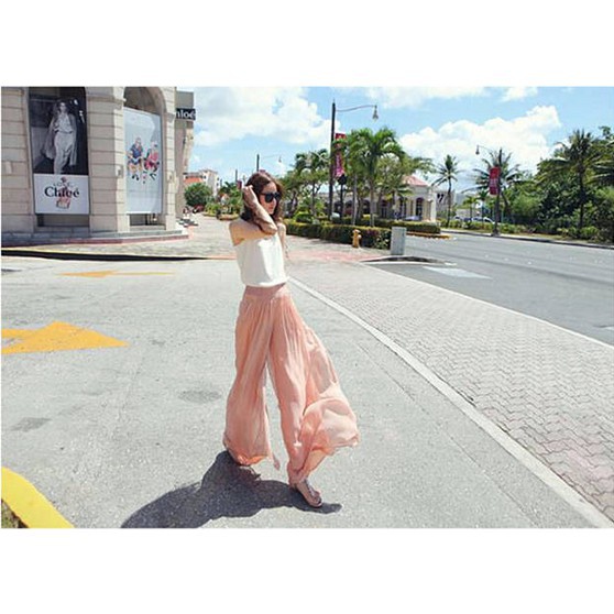 Quần dài chất Chiffon thiết kế dáng rộng che khuyết điểm | BigBuy360 - bigbuy360.vn