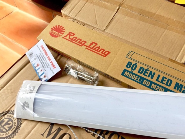 Bóng đèn LED nguyệt Rạng Đông 18W 60cm