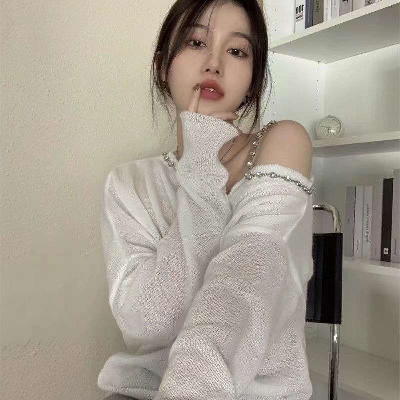 Sweet and Spice Girl shoulder-length blouse Women's Fashion Design A minority Spring and Autumn 2022 new style of pure lust, chic, high-grade foreign style
