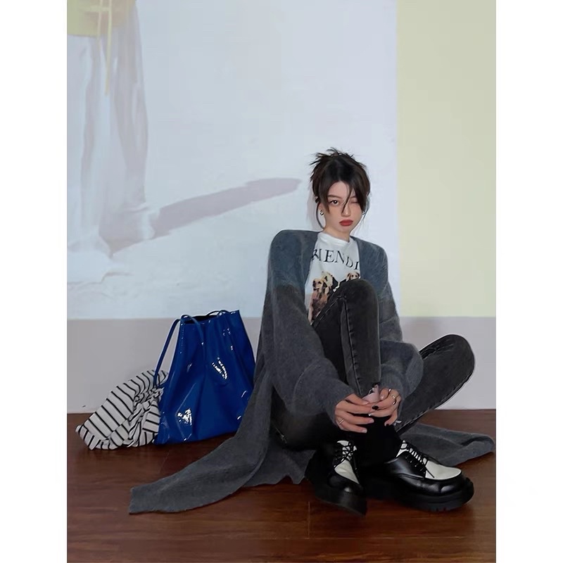 Áo khoác len dài tay dệt kim mùa thu và mùa đông giản dị kết hợp sang trọng.