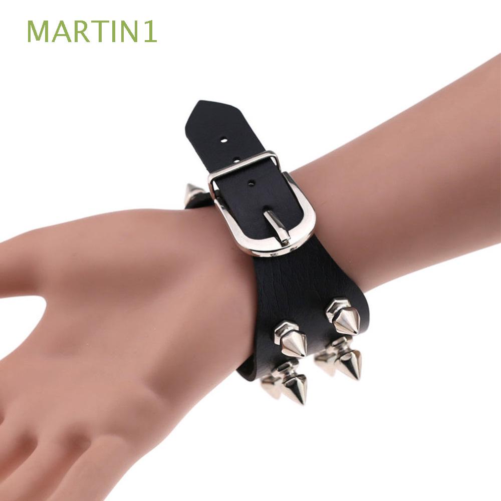 Vòng Tay Da Đính Đinh Tán Phong Cách Gothic Thời Trang Martin1