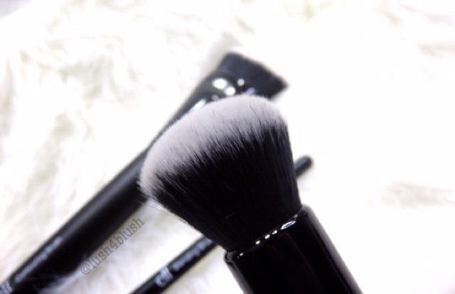 Cọ ELF Ultimate Blending Brush