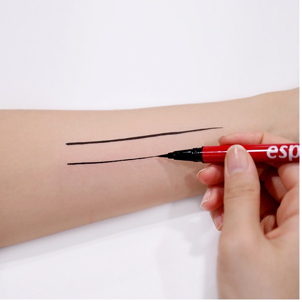 Bút kẻ mắt nước Espoir Nomudging Brush Liner 1gr