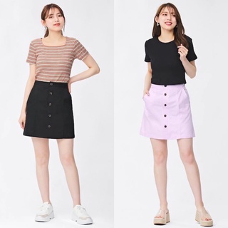 Chân váy kaki chữ A với hàng khuy xinh xắn của GU - Nhật Bản