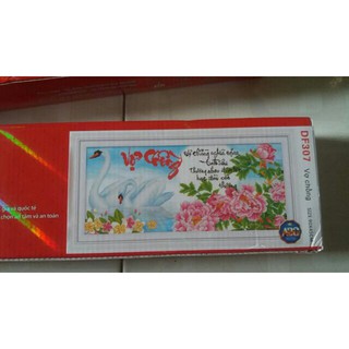 Tranh đính đá vợ chồng DF307