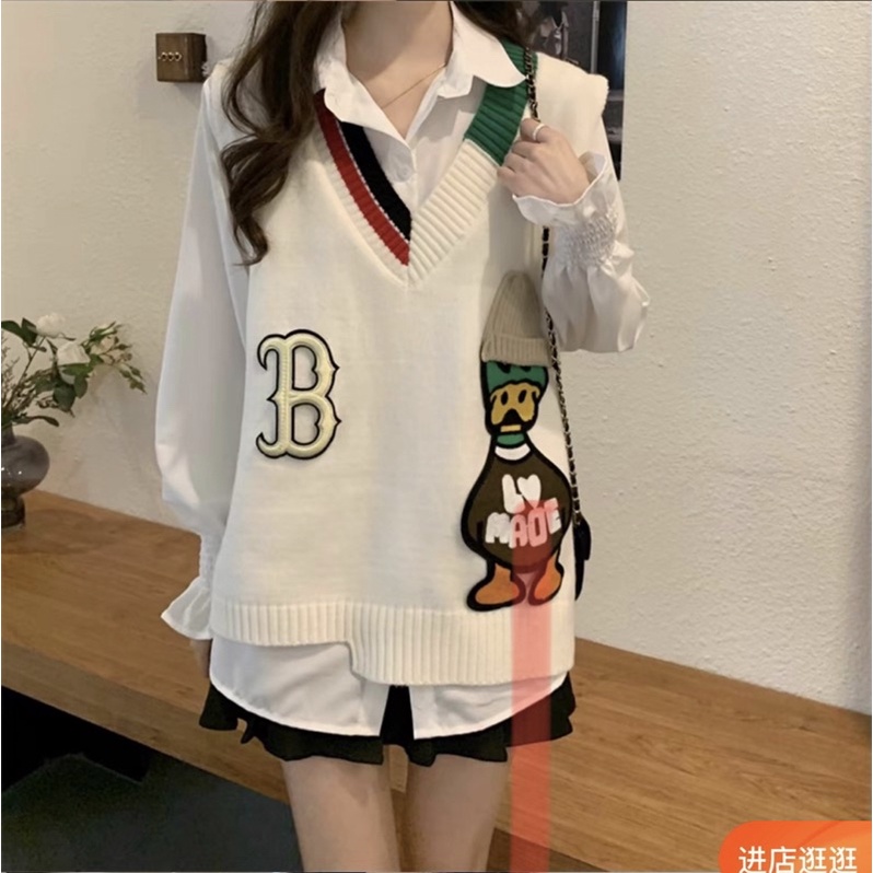 Áo len gile hình vịt