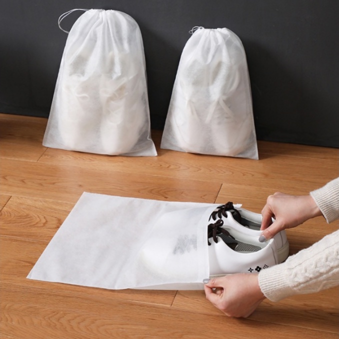 Túi đựng giày dép du lịch thể thao đá banh có dây rút vải không dệt chống bụi bẩn tiện lợi bỏ vali gọn gàng