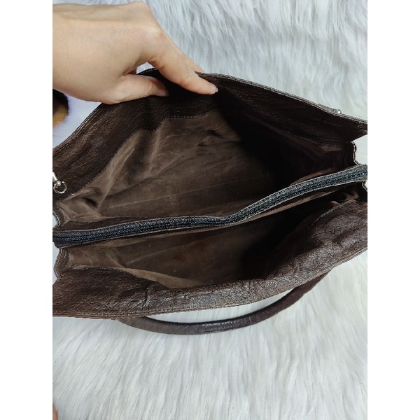 Túi da đ à đ i ể u thật