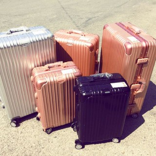 HOT VALI RIMOWA KHÓA SẬP KHUNG NHÔM SUPEER 2018 size 24