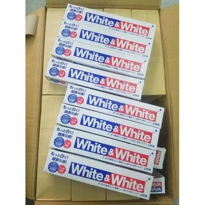 Kem đánh răng Lion White &amp; White Nhật Bản