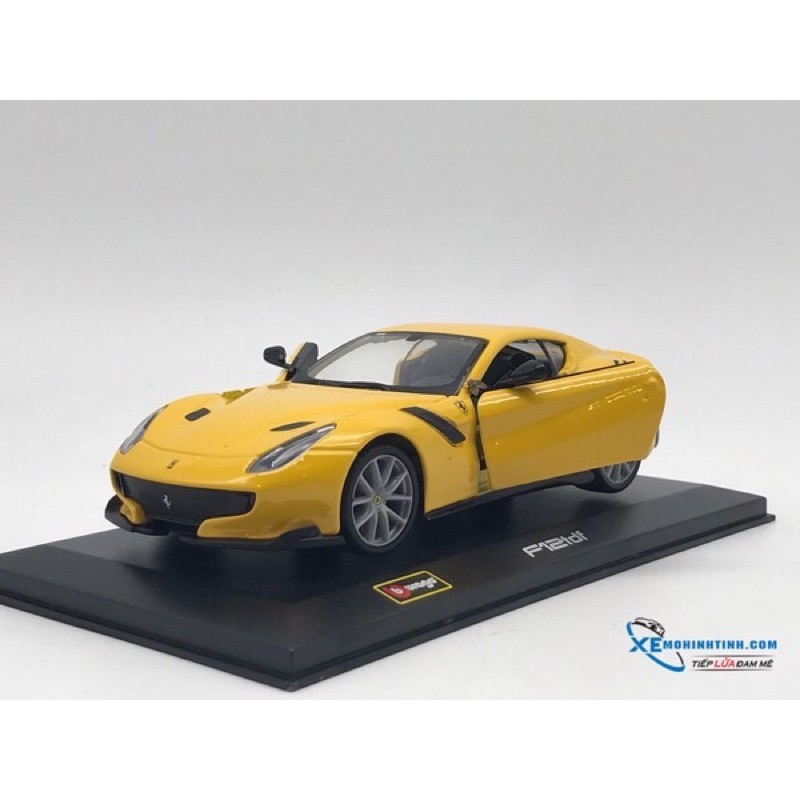 Xe Mô Hình Ferrari F12 TDF Hãng sản xuất : Bburago Tỉ lệ 1:32 ( Vàng )