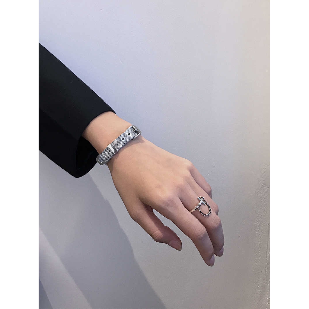 Women's cross ring Chain ins hip hop fashion