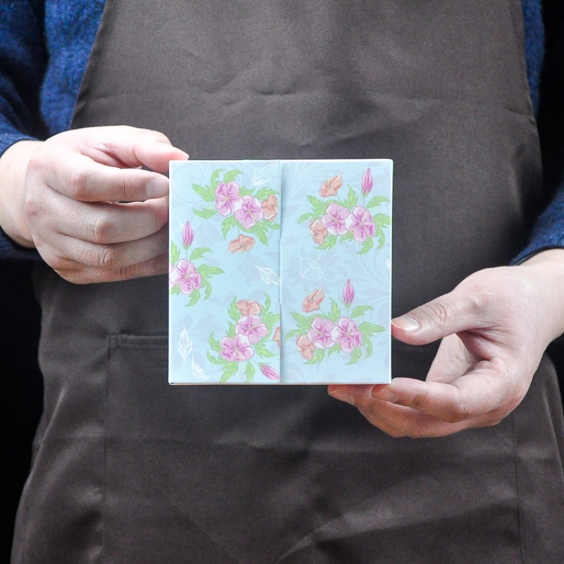 Hộp 4 bánh trung thu 50gr hộp bìa quà tặng-nhiều mẫu