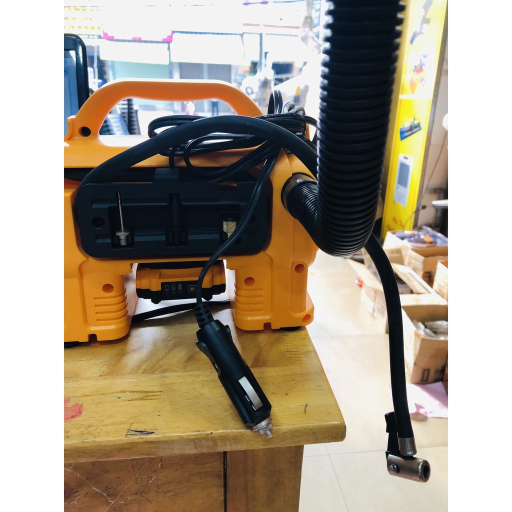 Máy bơm xe hơi, xe máy, đa năng  dùng pin 20v INGCO CACLI2002