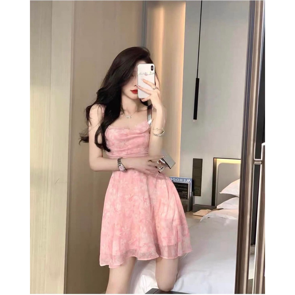 SET Đầm 2 dây cổ đổ hoa nhí hồng kèm Áo khoác dệt kim màu trắng NÀNG CLOSET