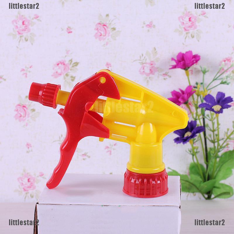 Đầu vòi xịt và ống hút nước dùng tưới cây tiện dụng