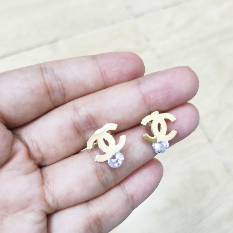 Bông Tai Nữ Titan Ko Han Rỉ TT 3994