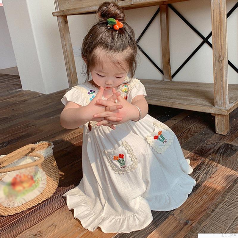 Đầm sát nách thêu hoa cho bé gái