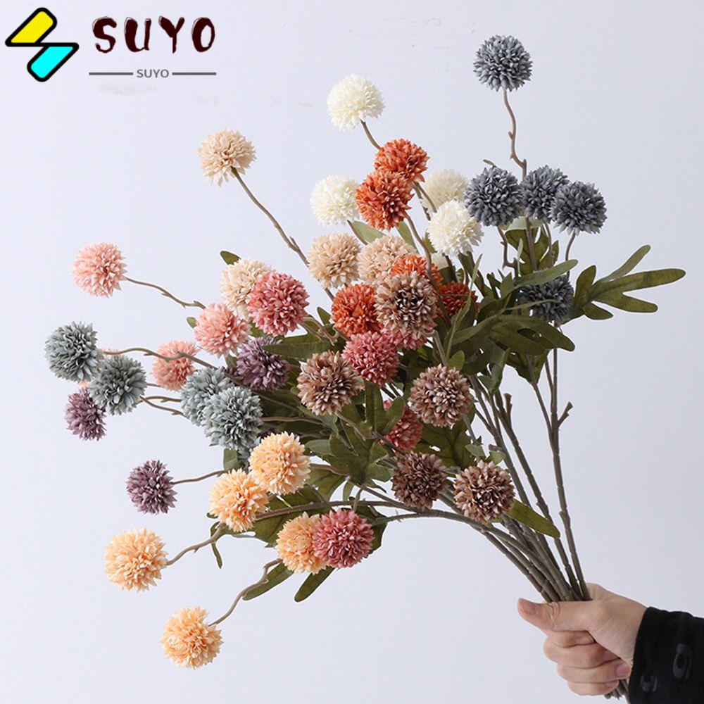 Bó Hoa Cúc Nhân Tạo Đính Banh Lông Cho Cô Dâu