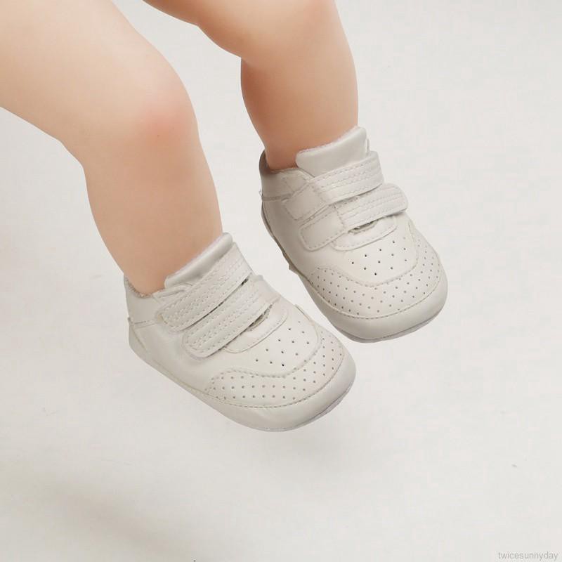 Giày thể thao da PU đế mềm chống trượt thời trang dành cho trẻ em